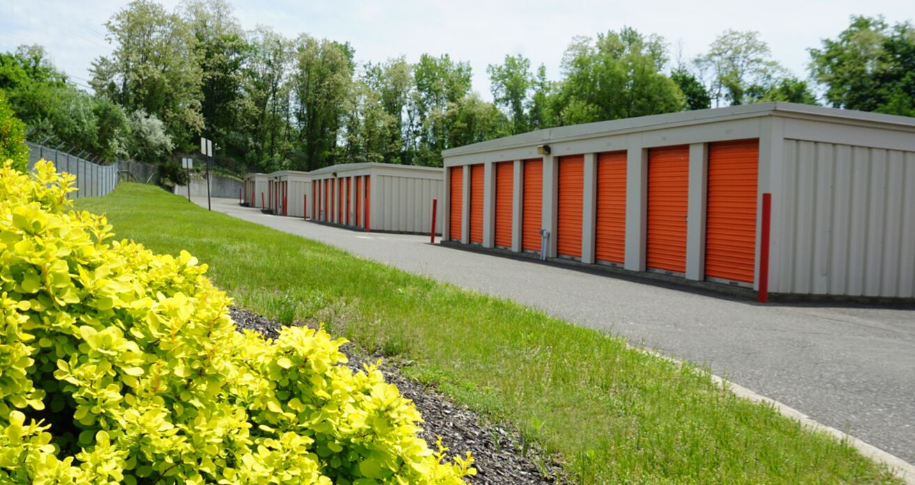 danbury 06810 self storage